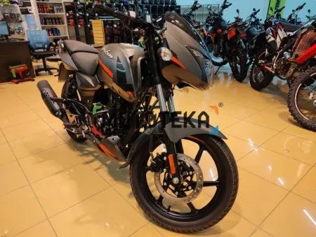 Мотоцикл дорожный BAJAJ (Баджадж) Pulsar 180 чёрный/оранжевый с ПТС - купить с доставкой, по выгодной цене в интернет-магазине Мототека