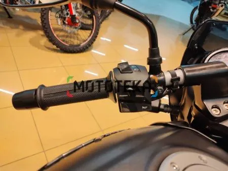 Мотоцикл дорожный BAJAJ (Баджадж) Pulsar 180 чёрный/оранжевый с ПТС - купить с доставкой, по выгодной цене в интернет-магазине Мототека