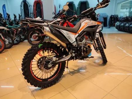 Мотоцикл кроссовый / эндуро Regulmoto (Регулмото) CR - X чёрный/оранжевый с ПТС - купить с доставкой, по выгодной цене в интернет-магазине Мототека