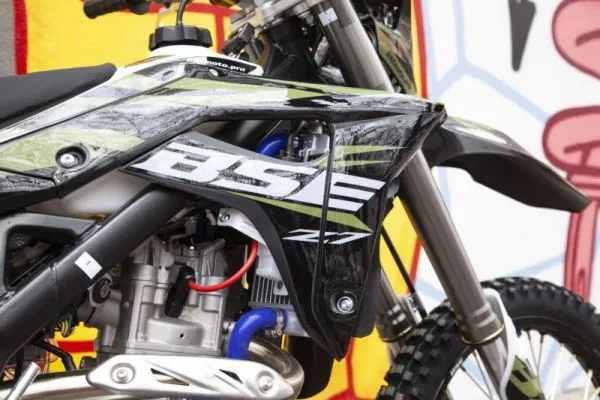 Мотоцикл кроссовый / эндуро BSE (БСЕ) Z7 300e 21/18 Green Blast 1 | Мототека