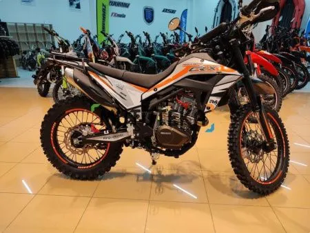 Мотоцикл кроссовый / эндуро Regulmoto (Регулмото) CR - X чёрный/оранжевый с ПТС - купить с доставкой, по выгодной цене в интернет-магазине Мототека