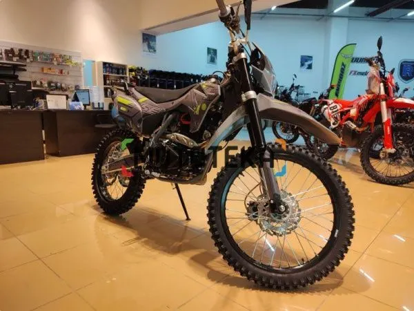 Мотоцикл кроссовый / эндуро BSE (БСЕ) Z3 V 21/18 Titan | Мототека