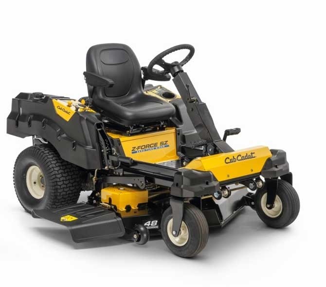 Газонокосилка бензиномоторная самоходная с сиденьем Cub Cadet (Кубкадет) XZ3 122