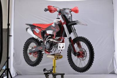 Мотоцикл кроссовый / эндуро Zuumav (Зуумав) K8 NC300 красный