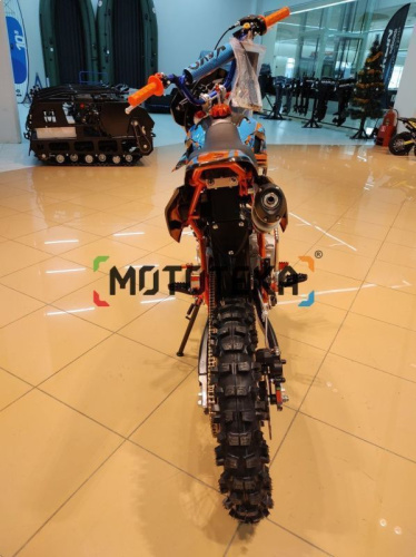 Питбайк KAYO (Кайо) EVOLUTION K125EM 17/14 KRZ (механ. сцепл., эл. стартер 2024 г.) фото 6 Питбайк KAYO (Кайо) EVOLUTION K125EM 17/14 KRZ (механ. сцепл., эл. стартер 2024 г.) фото 6