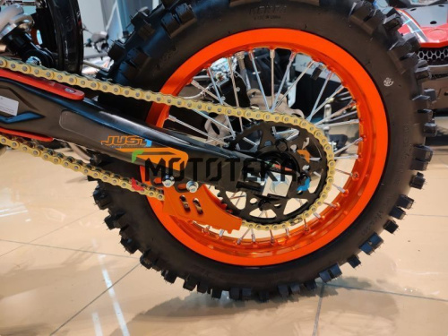 Питбайк KAYO (Кайо) EVOLUTION K125EM 17/14 KRZ (механ. сцепл., эл. стартер 2024 г.) фото 18 Питбайк KAYO (Кайо) EVOLUTION K125EM 17/14 KRZ (механ. сцепл., эл. стартер 2024 г.) фото 18