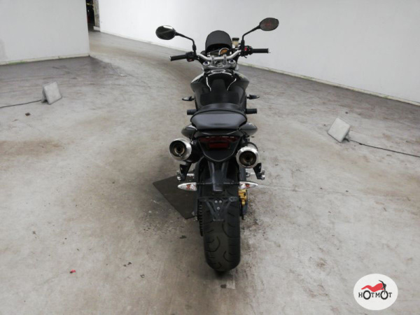 Мотоцикл TRIUMPH Street Triple 2010, Черный пробег 40640 | Мототека
