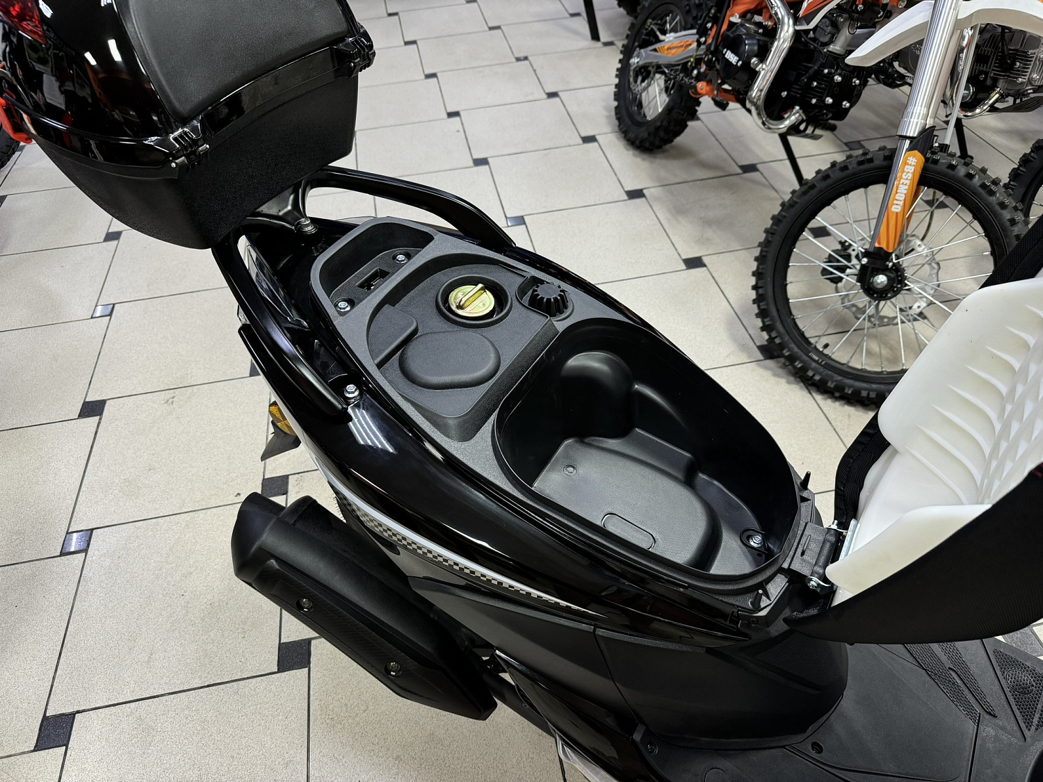 Скутер Мотомир Jogger 49.5 (125) чёрный