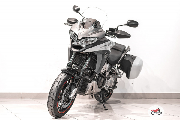 Мотоцикл HONDA VFR 800X Crossrunner 2015, БЕЛЫЙ пробег 9344 | Мототека