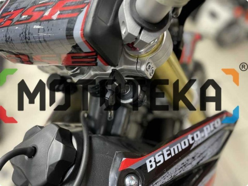 Мотоцикл кроссовый / эндуро BSE (БСЕ) Z3 250e Red Black 21/18 1 фото 16