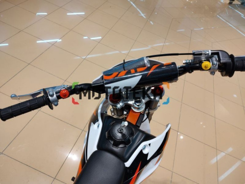 Питбайк KAYO (Кайо) BASIC K125EM 17/14 KRZ (механ. сцепл., эл. стартер 2024 г.) фото 17 Питбайк KAYO (Кайо) BASIC K125EM 17/14 KRZ (механ. сцепл., эл. стартер 2024 г.) фото 17