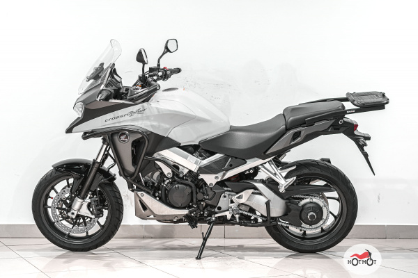 Мотоцикл HONDA VFR 800X Crossrunner 2015, БЕЛЫЙ пробег 18417 | Мототека