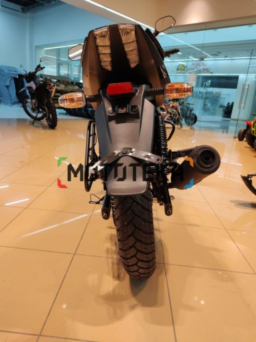 Мотоцикл дорожный BAJAJ (Баджадж) Pulsar 180 чёрный/оранжевый с ПТС фото 16