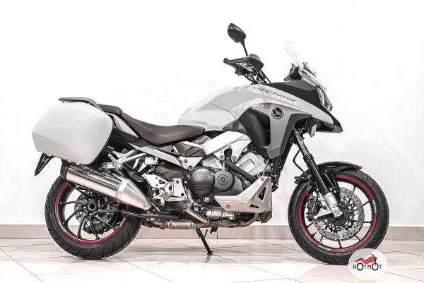 Мотоцикл HONDA VFR 800X Crossrunner 2015, БЕЛЫЙ пробег 9344 | Мототека