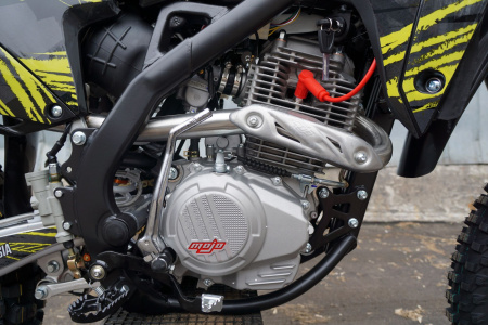 Мотоцикл кроссовый / эндуро BSE (БСЕ) Z5 250e 21/18 Neon Black - купить с доставкой, по выгодной цене в интернет-магазине Мототека