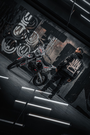 Питбайк BSE (БСЕ) EX 125e 17/14 Max13 White Red 1 - купить с доставкой, по выгодной цене в интернет-магазине Мототека