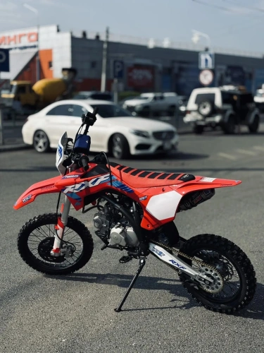 Питбайк Apollo (Аполло) RXF Freeride 150 X - LE 17/14 красный фото 8 Питбайк Apollo (Аполло) RXF Freeride 150 X - LE 17/14 красный фото 8