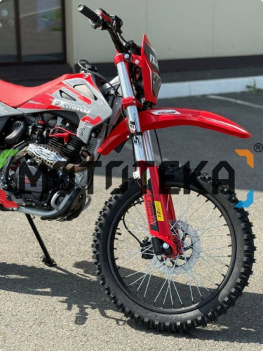 Мотоцикл кроссовый / эндуро FXMOTO (ФХМото) YZ - 250 красный/белый фото 2 Мотоцикл кроссовый / эндуро FXMOTO (ФХМото) YZ - 250 красный/белый фото 2