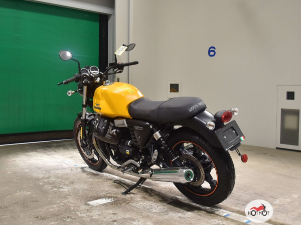 Мотоцикл MOTO GUZZI V 7 2015, Жёлтый пробег 21855 с ПТС | Мототека