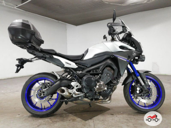 Мотоцикл YAMAHA MT-09 Tracer (FJ-09) 2015, СЕРЕБРИСТЫЙ пробег 23504 | Мототека
