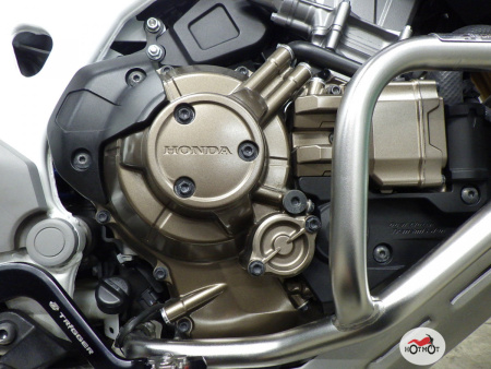 Мотоцикл HONDA Africa Twin CRF 1000L/1100L 2019, БЕЛЫЙ пробег 17031 - купить с доставкой, по выгодной цене в интернет-магазине Мототека