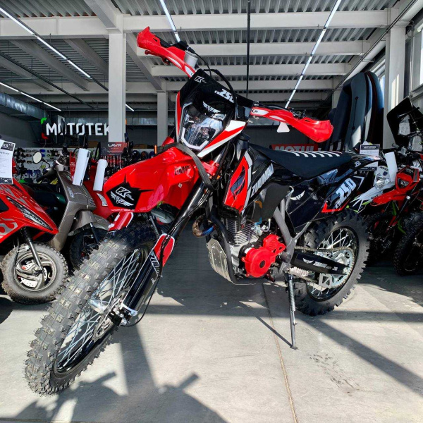 Мотоцикл кроссовый / эндуро Zuumav (Зуумав) K7 FX 250 (CR - 250 CB) чёрный/красный | Мототека