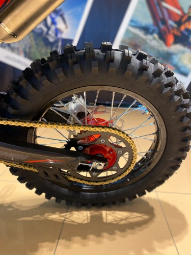 Мотоцикл кроссовый / эндуро Zuumav (Зуумав) K5 CB300F /красный фото 4 Мотоцикл кроссовый / эндуро Zuumav (Зуумав) K5 CB300F /красный фото 4