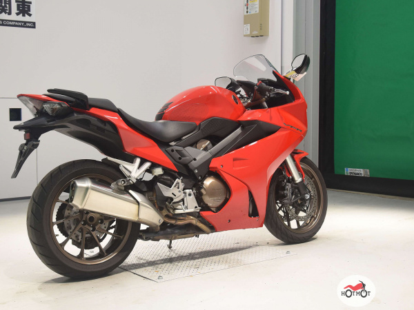 Мотоцикл HONDA VFR 800 2017, Красный пробег 33913 | Мототека