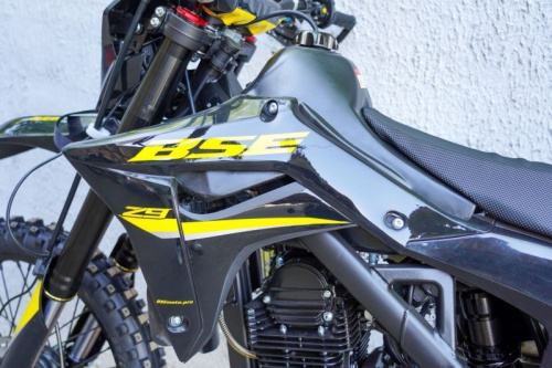 Мотоцикл кроссовый / эндуро BSE (БСЕ) Z9 New Yellow Metallic (ZS175 FMM-5) фото 9 Мотоцикл кроссовый / эндуро BSE (БСЕ) Z9 New Yellow Metallic (ZS175 FMM-5) фото 9