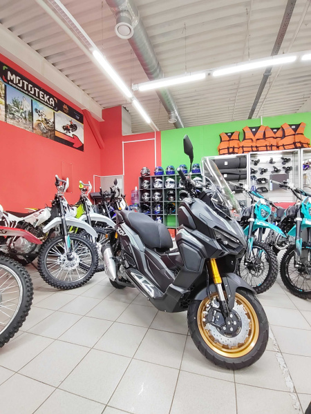 Скутер Regulmoto (Регулмото) XDV ADVENTURE 300CC 4T без кофров (LJ300T-18) EFI серый с ПТС | Мототека