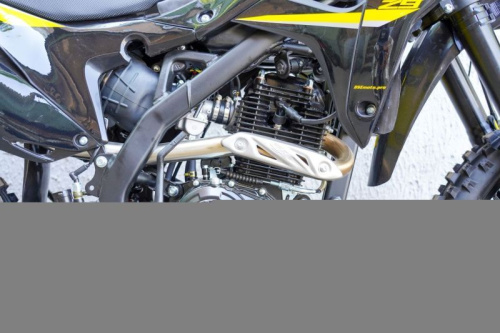 Мотоцикл кроссовый / эндуро BSE (БСЕ) Z9 New Yellow Metallic (ZS175 FMM-5) фото 7 Мотоцикл кроссовый / эндуро BSE (БСЕ) Z9 New Yellow Metallic (ZS175 FMM-5) фото 7