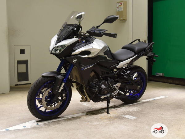 Мотоцикл YAMAHA MT-09 Tracer (FJ-09) 2015, СЕРЕБРИСТЫЙ пробег 17231 | Мототека