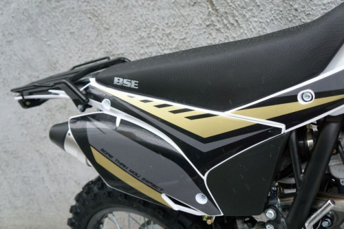 Мотоцикл кроссовый / эндуро BSE (БСЕ) Z3 19/16 Gold Black (130) фото 6