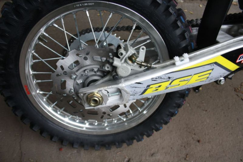 Мотоцикл кроссовый / эндуро BSE (БСЕ) Z3 250e 19/16 Yellow 2 (алюминиевая защита рук, USB зарядка, стоп-сигнал, ЖК-панель) фото 8