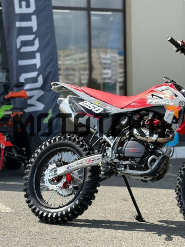 Мотоцикл кроссовый / эндуро FXMOTO (ФХМото) YZ - 250 красный/белый фото 9 Мотоцикл кроссовый / эндуро FXMOTO (ФХМото) YZ - 250 красный/белый фото 9