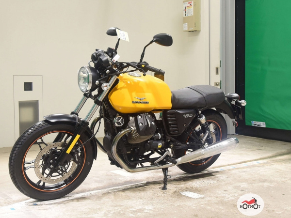 Мотоцикл MOTO GUZZI V 7 2015, Жёлтый пробег 21855 с ПТС | Мототека