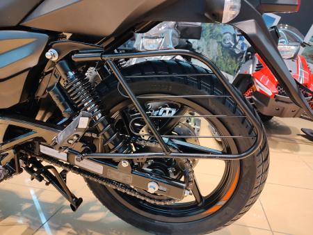 Мотоцикл дорожный BAJAJ (Баджадж) Pulsar 180 чёрный/оранжевый с ПТС - купить с доставкой, по выгодной цене в интернет-магазине Мототека