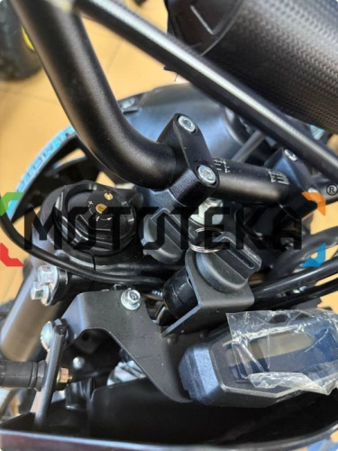 Мотоцикл кроссовый / эндуро Regulmoto (Регулмото) ZR PR 300 4 valves 6 Gear чёрный/синий с ПТС фото 11