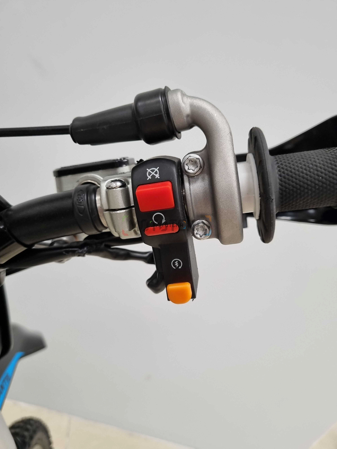 Мотоцикл кроссовый / эндуро Avantis (Авантис) Enduro 300 PRO Carb FCR Exclusive ARS (CBS300/174MN-3 Design HS черный)