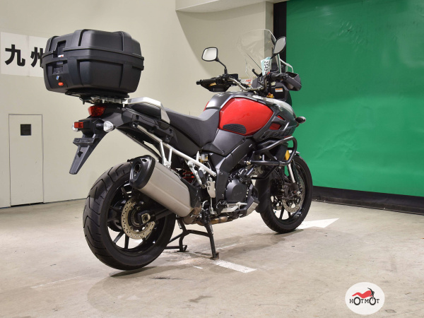 Мотоцикл SUZUKI V-Strom DL 1000 2015, Красный пробег 38783 | Мототека